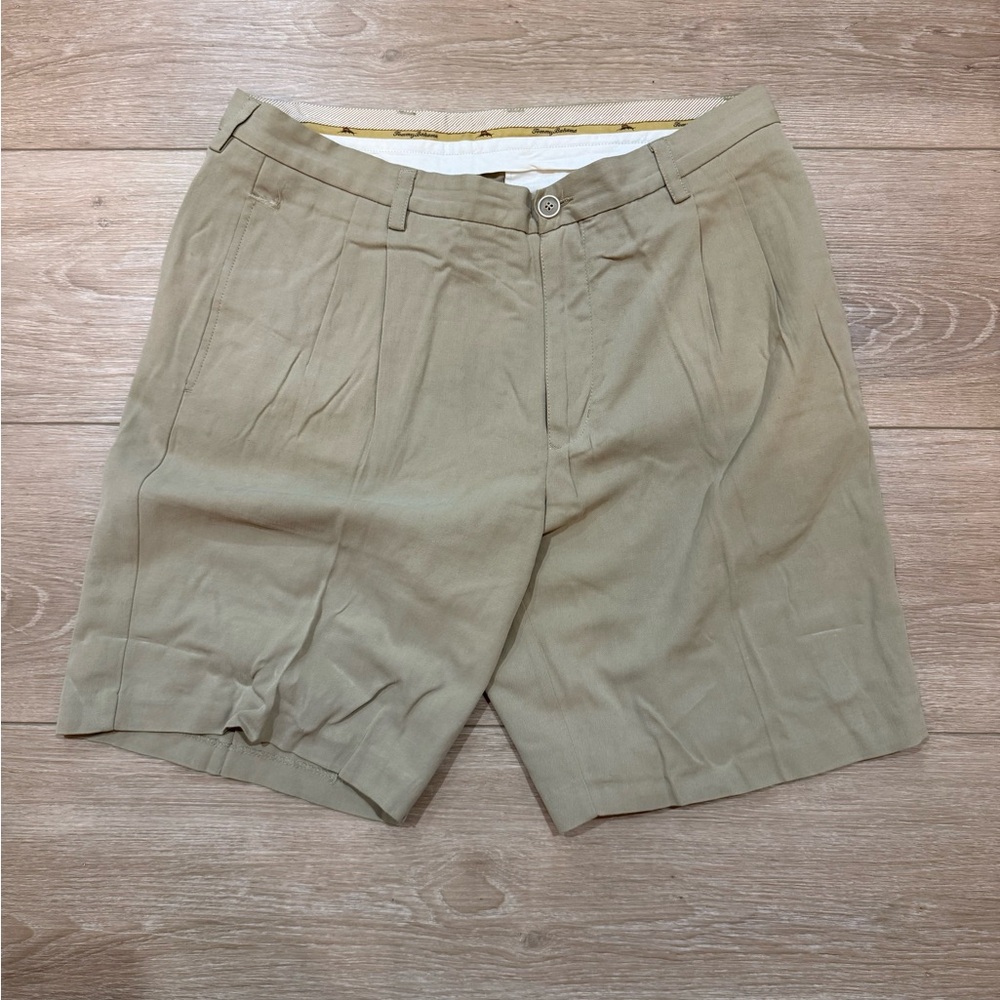 Tommy Bahama Men's Khaki Flat Front Shorts
